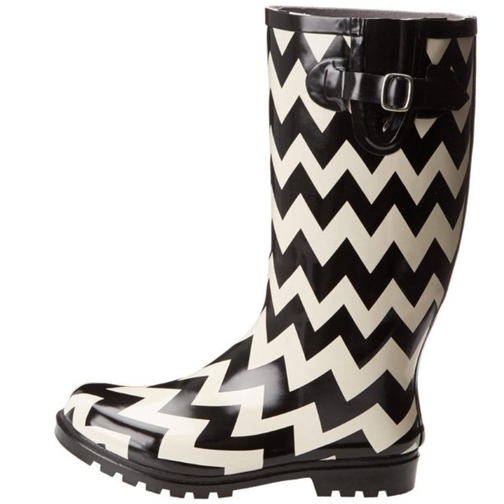 Nomad Footwear Womens Puddles Black/White Chevron Size 7 & 8